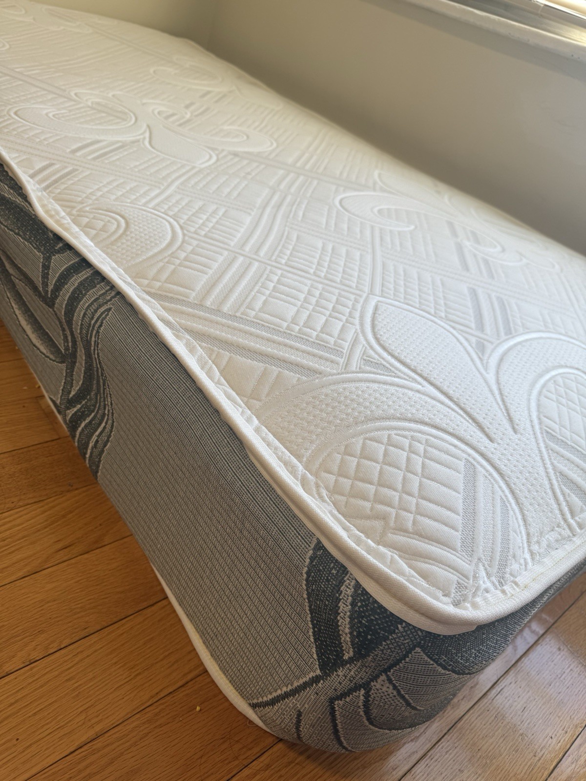 Slightly Used Twin Mattress – Used Only 3 Months – Local Pickup in Elmhurst NYC