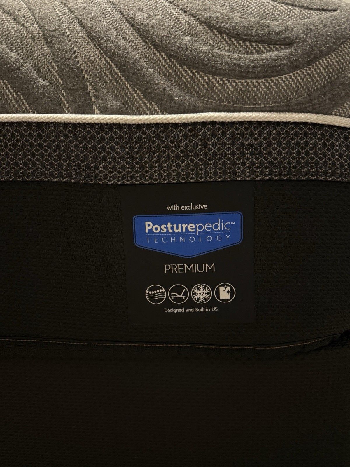 Sealy Posturepedic Hybrid King Mattress Medium Firmness w/ Cooling Tech