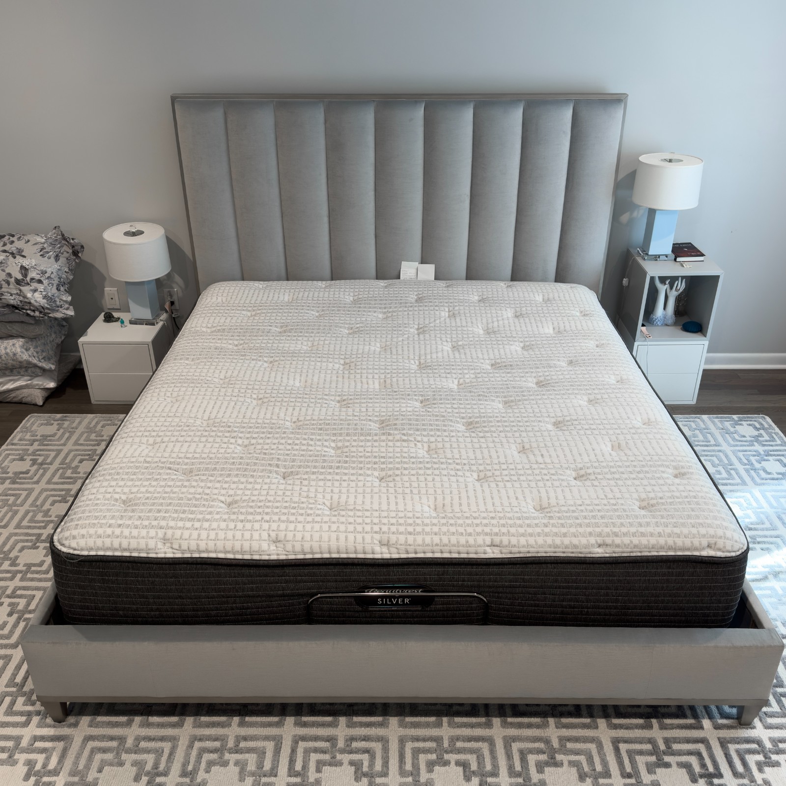 Simmons Beautyrest Silver BRSC-BOLD King 12″ Mattress – 700810290-1060 Mfg 2019
