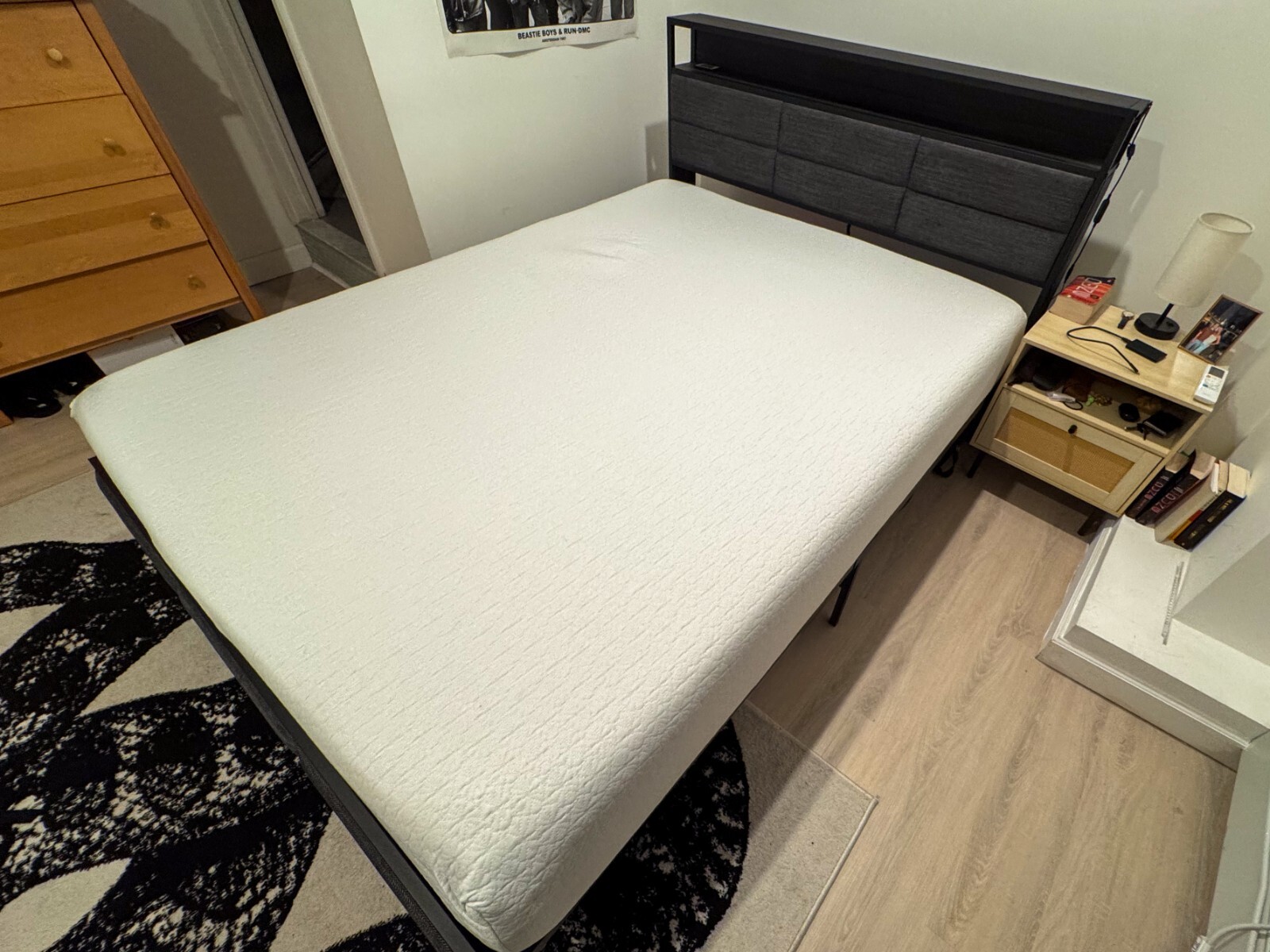 Queen Mattress Green Tea Memory Foam w/ optional Bedframe (charging dock & LEDs)