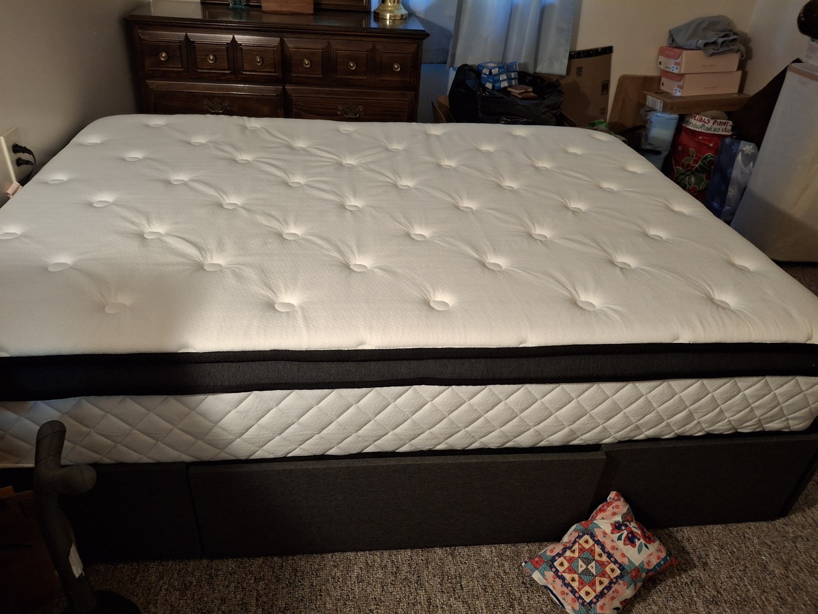 Full Size Memory Foam Mattress, Medium Firm, White/Gray Quilted Tufted