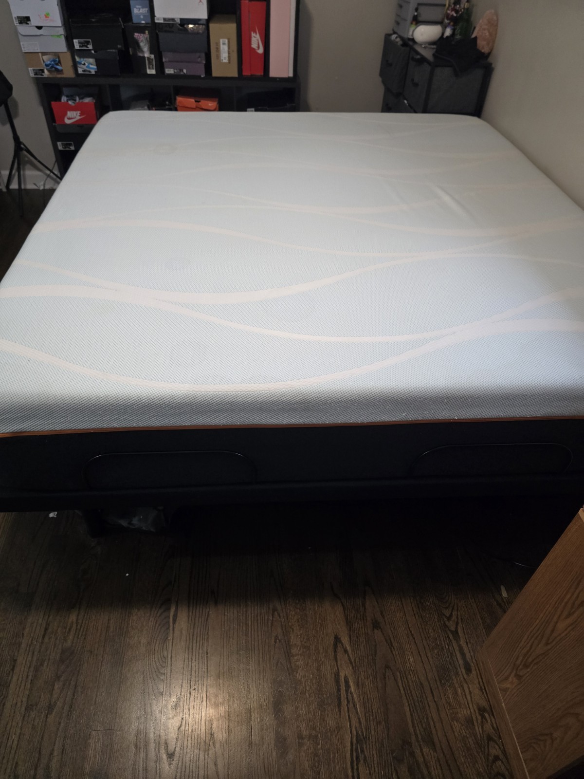 Tempedic temper luxe breeze firm 13″ mattress king size