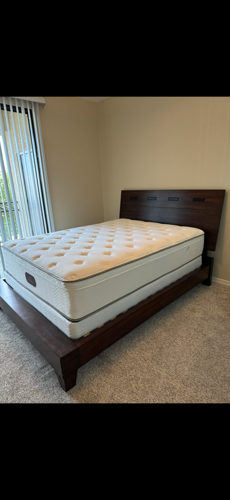 Four Seasons Mattress Queen/King