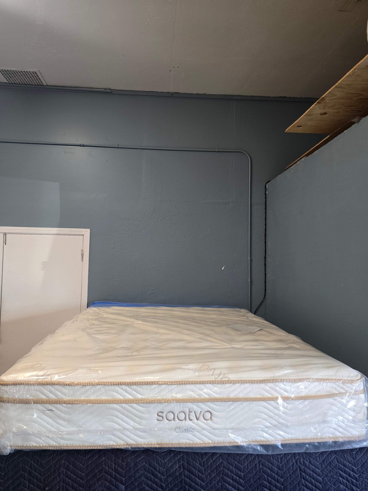Saatva Classic 11.5 Queen/ Full