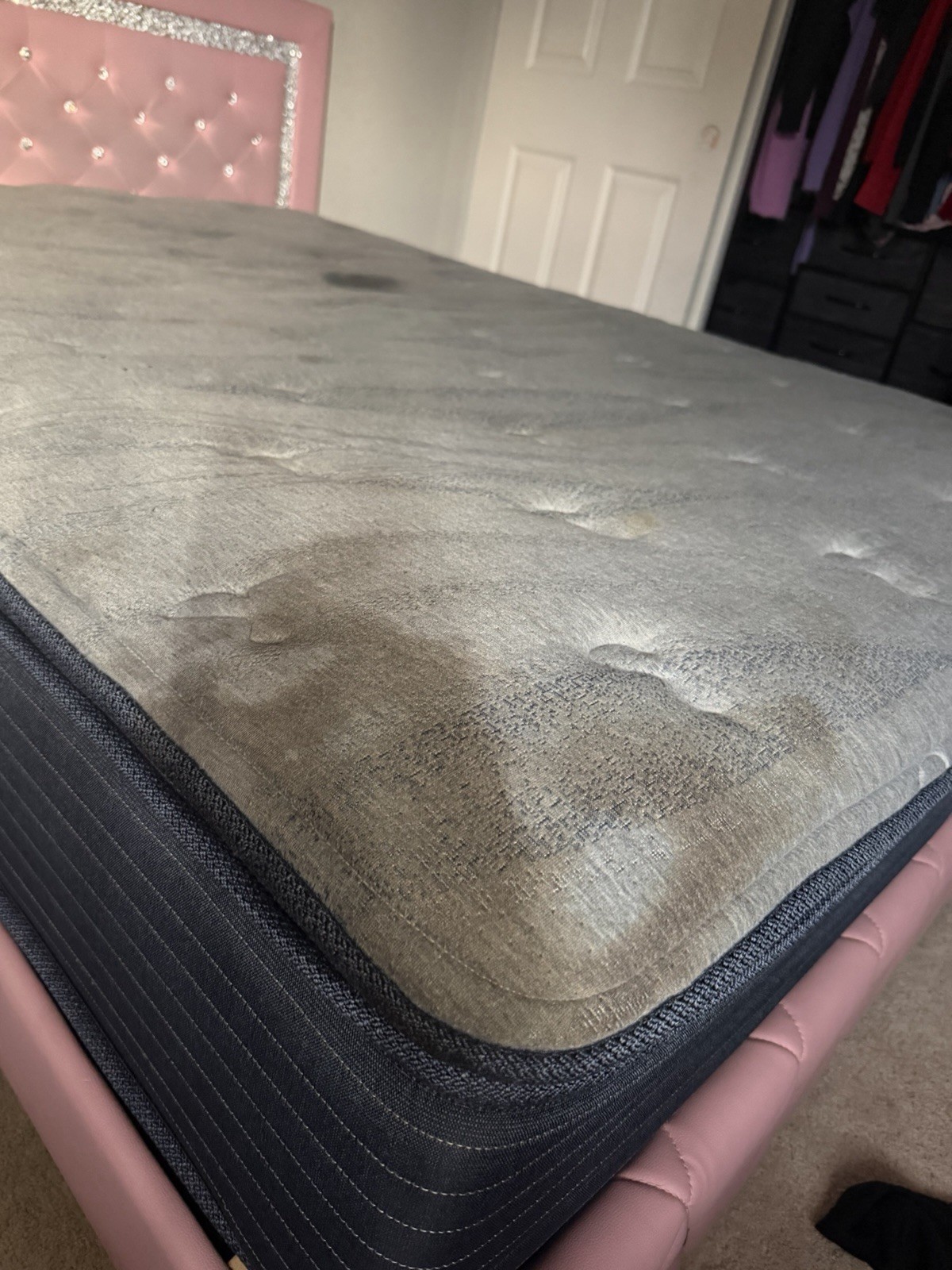 Serta Full Mattress Gray Black Medium Firm Solid Bedroom Used