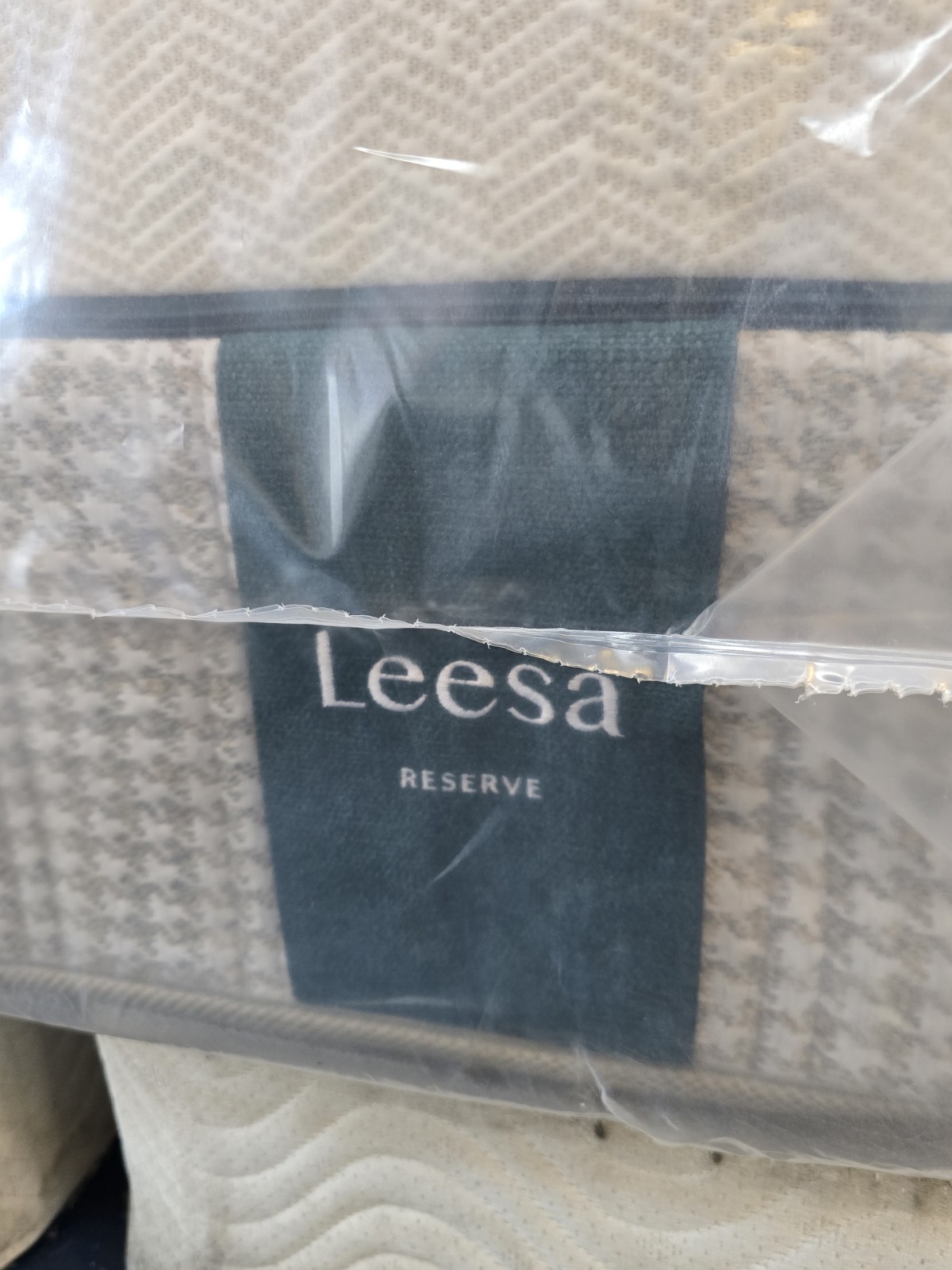 Leesa Reserve Hybrid Mattress