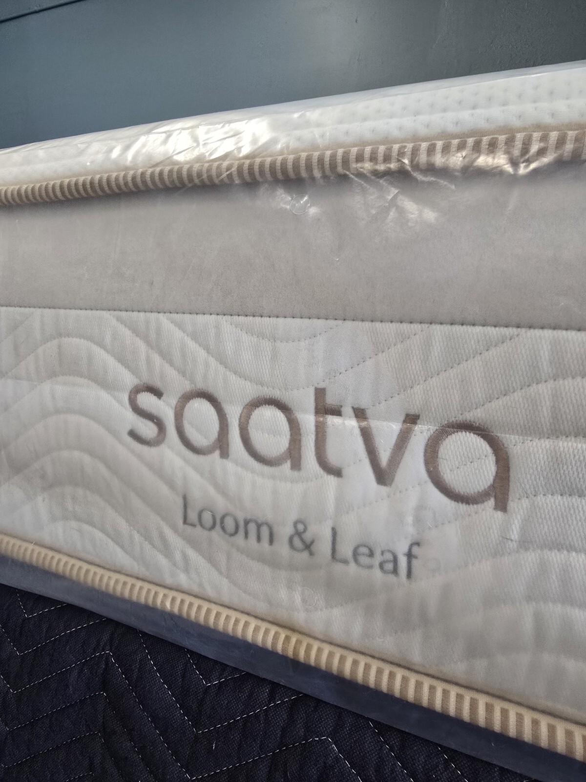 Saatva Loom&Leaf Cal-KING SIZE FIRM