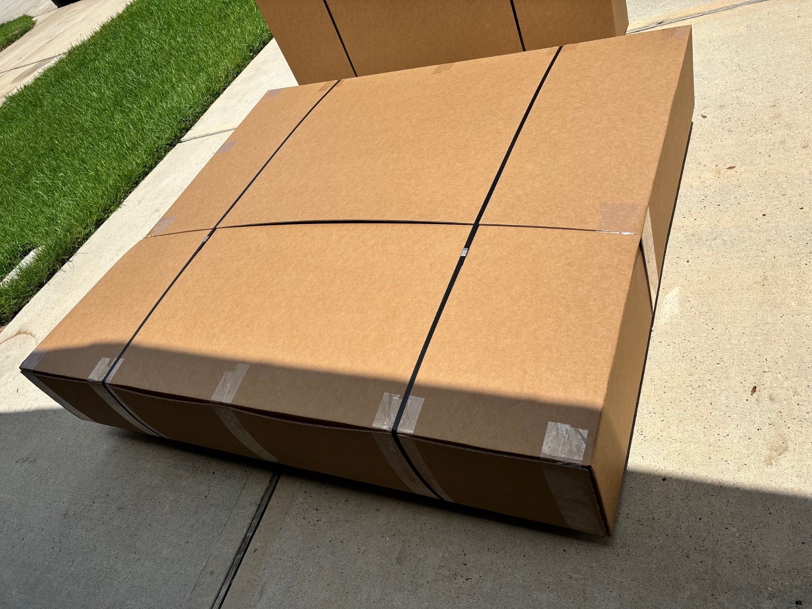 Tempurpedic Luxe Breeze Medium Hybrid 2.0 King Mattress MSRP $6399 BRAND NEW!