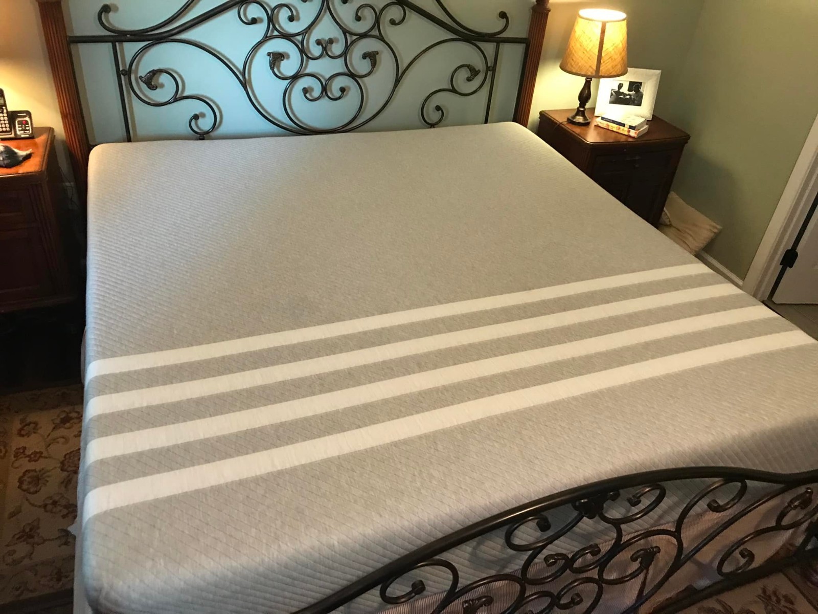 Leesa Original Mattress – Sanitized & Recompacted – Multi Sizes – Free Delivery