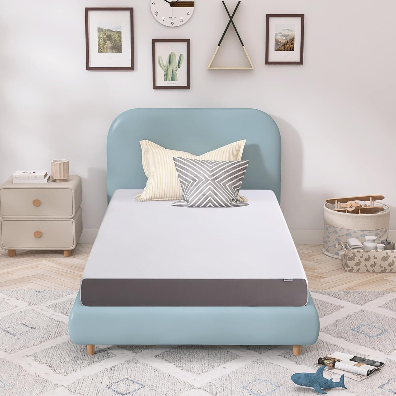 Memory Foam Mattress, Soft Plush Feel, 6 Inch, Full, White/Grey