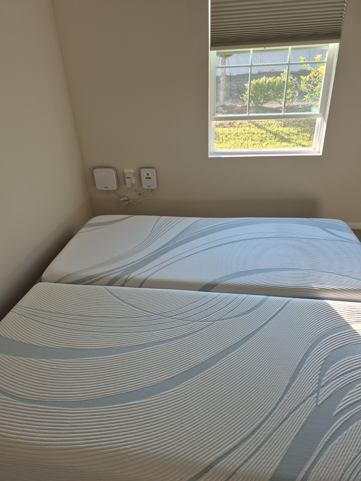 TempurPedic ADAPT MEDIUM CONTOUR TWIN XL 11″ MATTRESS NEW FAST SHIP CLEARANCE