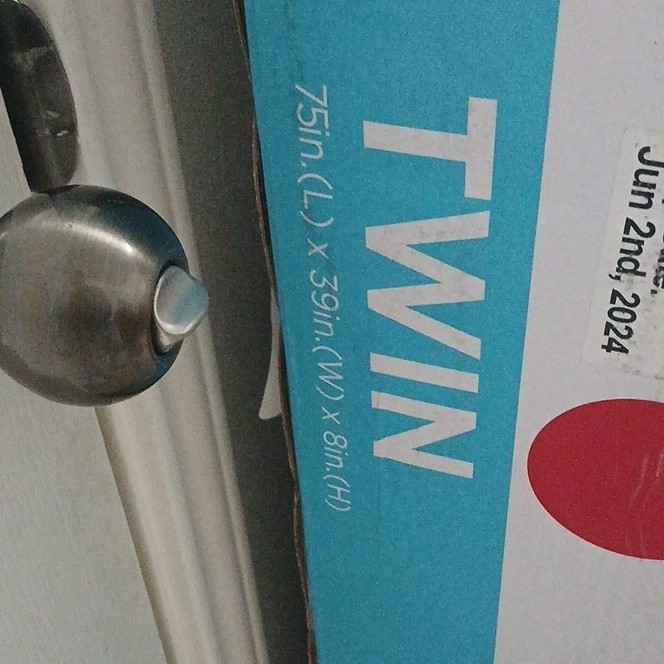 Zinus Twin 8in Firm Hybrid Spring Mattress CertiPUR-US 500 Springs 75×39