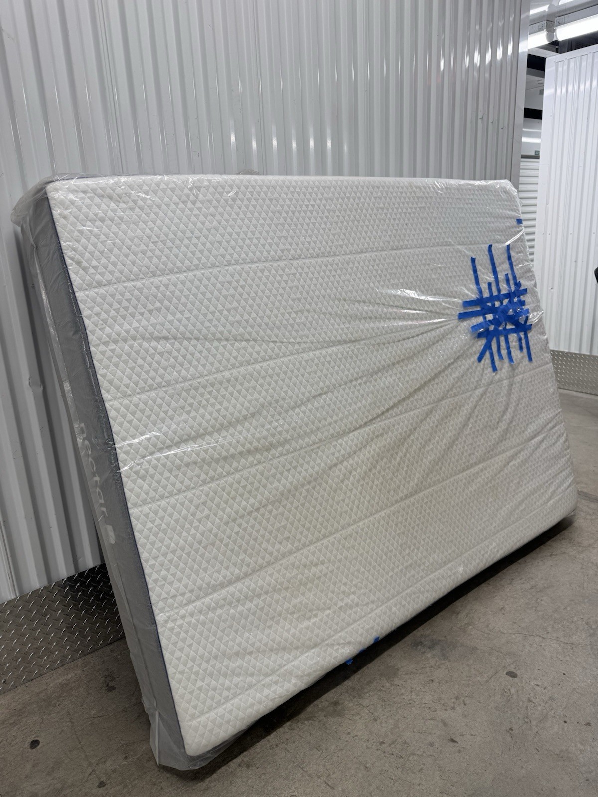 🛏️ Nectar Queen Mattress + 10-Year Accident Coverage – Best Offer —Used Good