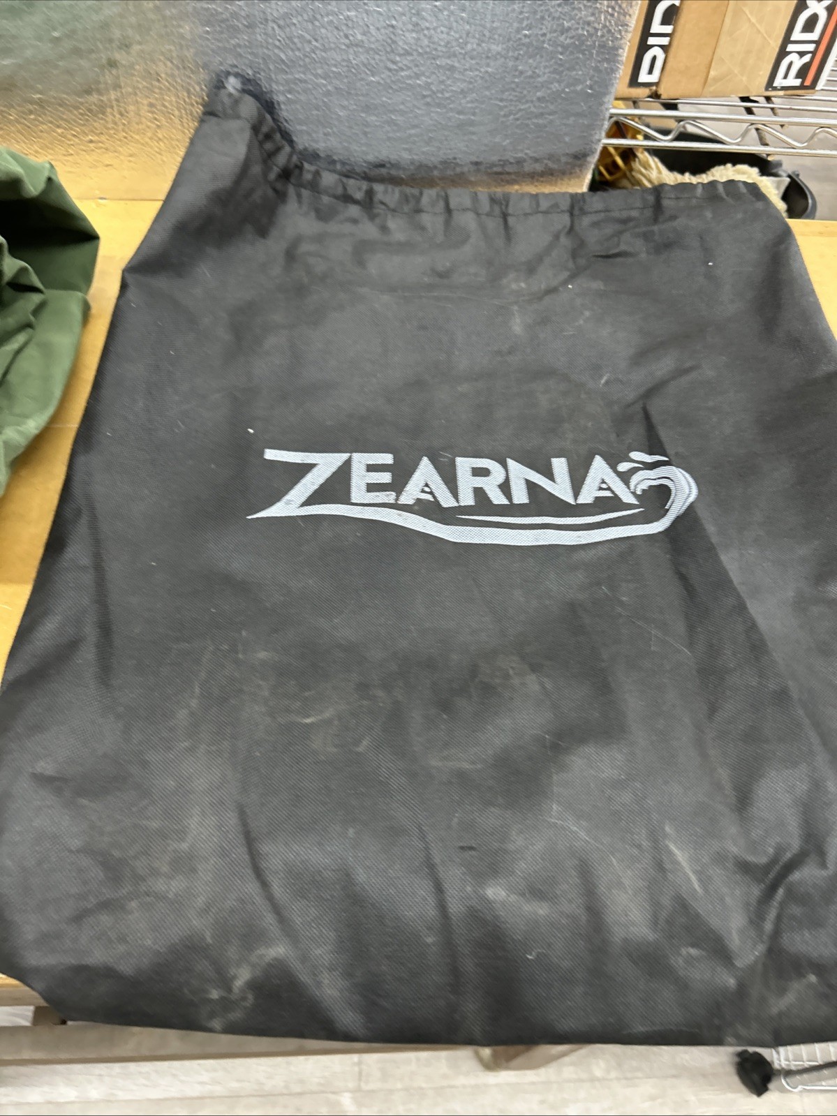 Zearna Air Mattress with Built in Pump Twin