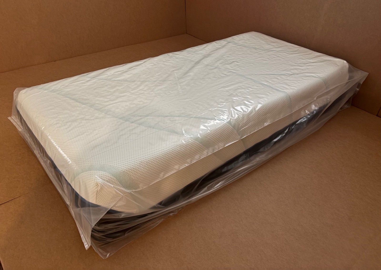 Tempurpedic LuxeAdapt Soft Twin XL Mattress Luxe Adapt MSRP $4199