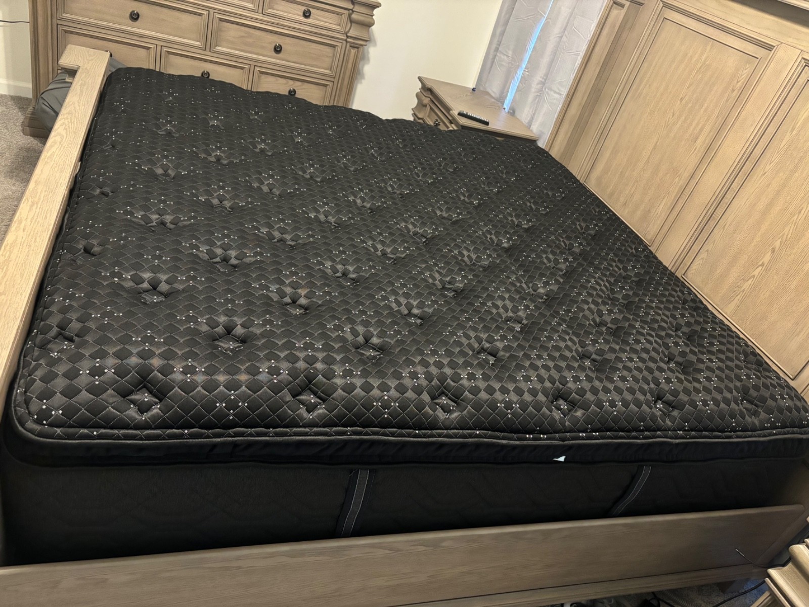 Simmons Beautyrest Black Series 3 Three Medium King Mattress $4299
