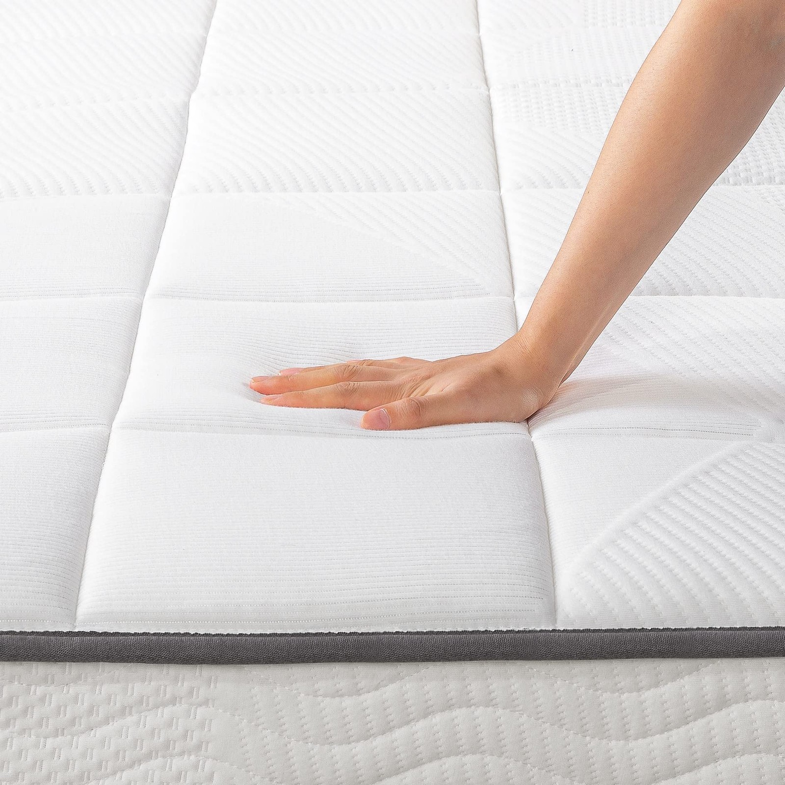 8 Inch Classic Bonnell Spring Mattress, Comfort Foam Top with Innerspring Bas…
