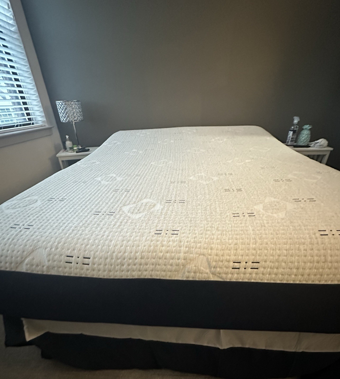 12” Sleepys Sealy Memory foam mattress- Excellent Condition Pick Up Only