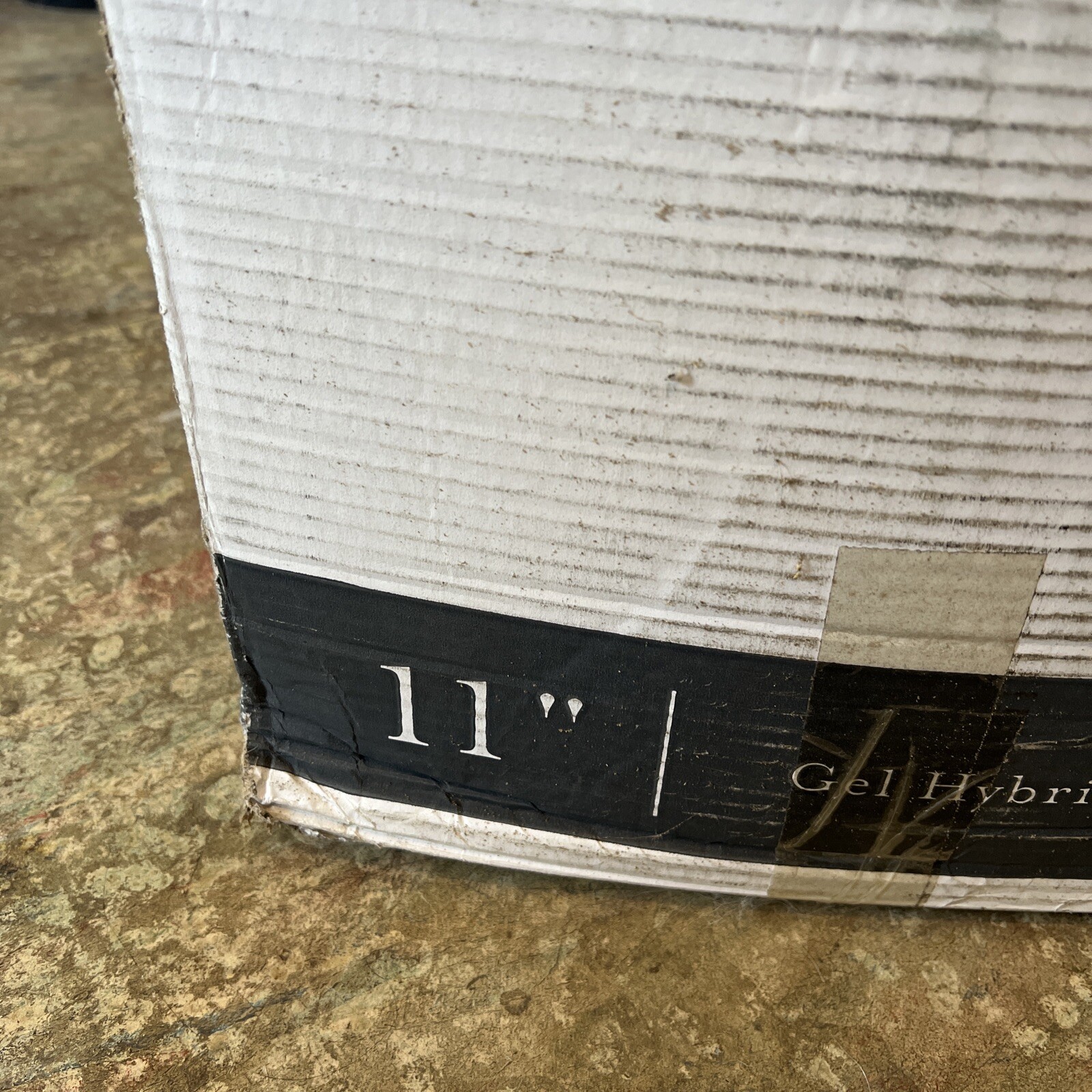 Wellsville Queen Size Gel Hybrid Mattress 11″ New in Box
