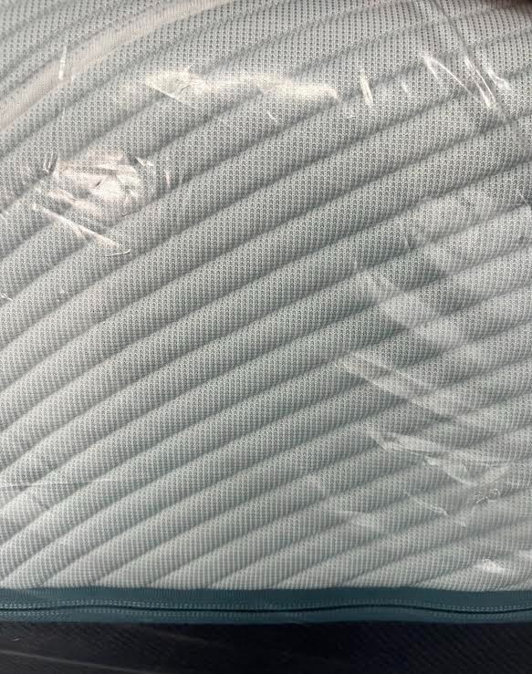 Queen Tempur-Pedic ProAdapt 2.0 Medium Hybrid Mattress