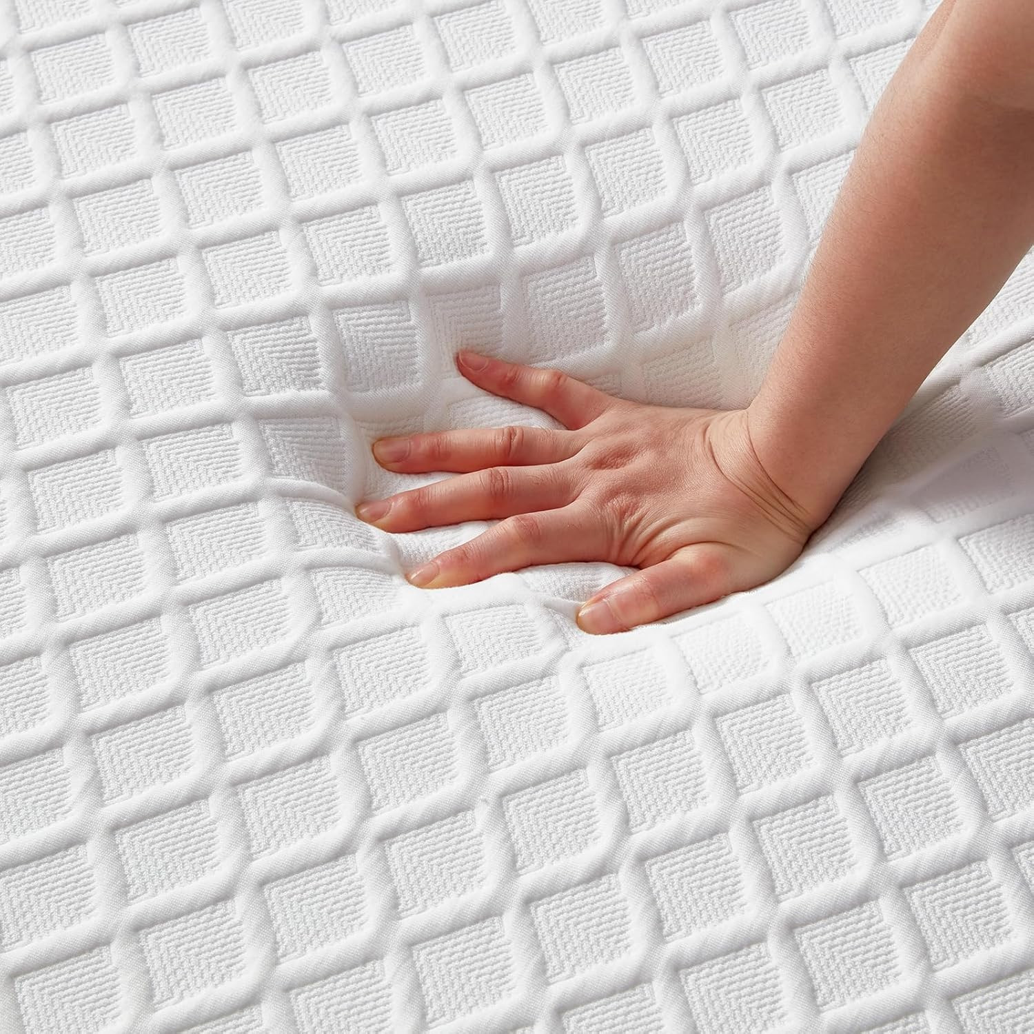 Short Queen Size 6 Inch Folding Mattress, Trifold Gel Memory Foam Bed, Foldable