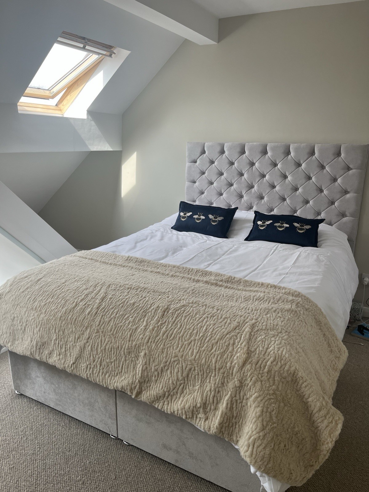 MLILY Premier 2000 Mattress Geometric Pattern White Grey Black Yellow