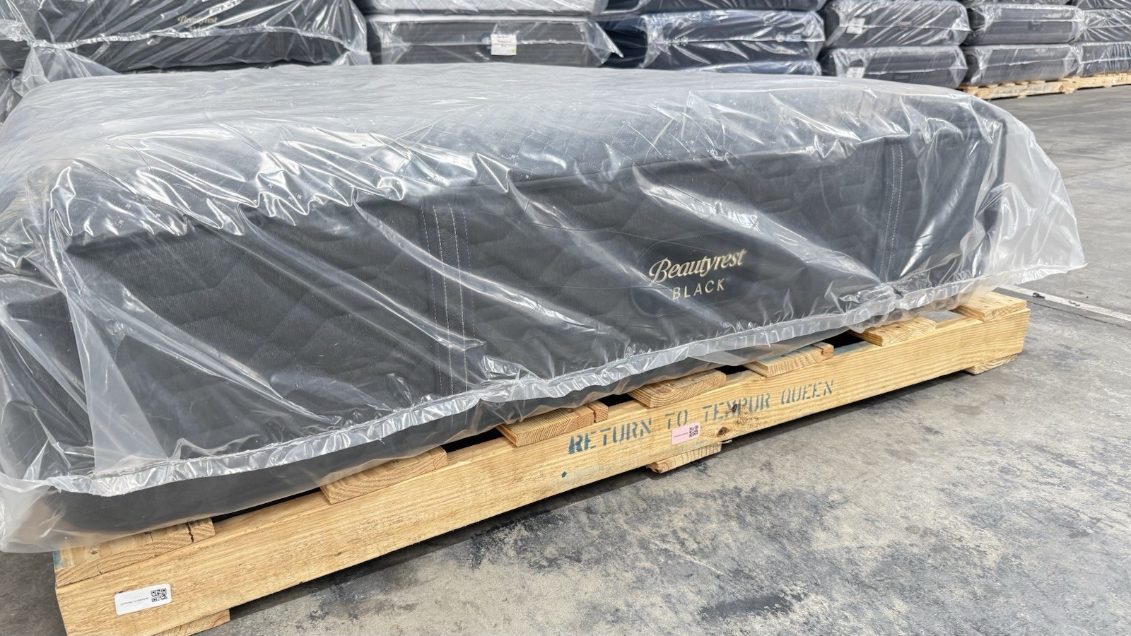 SIMMONS BEAUTYREST QUEEN BLACK SERIES 3 FIRM MATTRESS NEW FAST SHIP