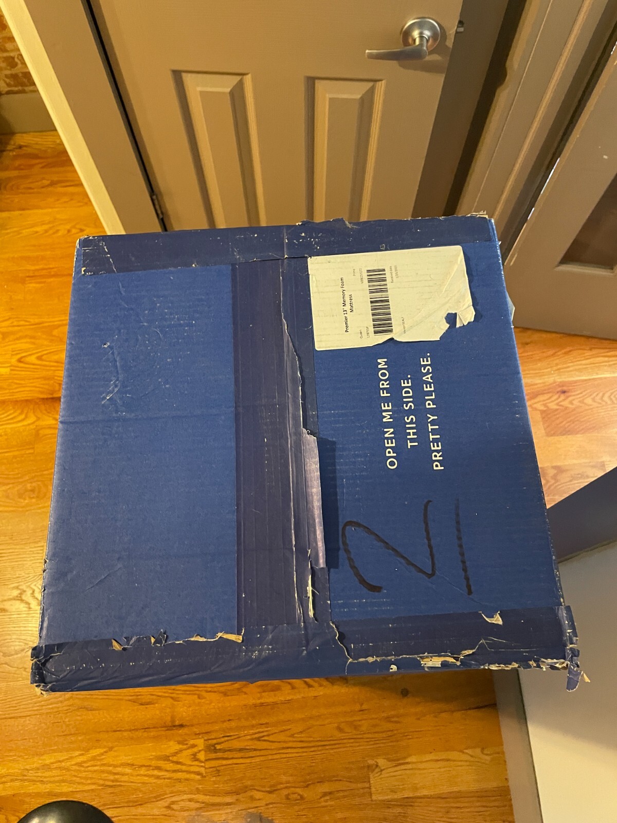 Nectar Mattress, Queen Size, 13 inch Memory Foam in a box