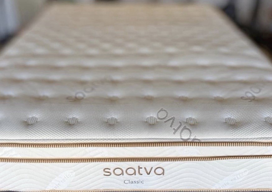 Saatva Classic Innerspring QUEEN Plush Mattress