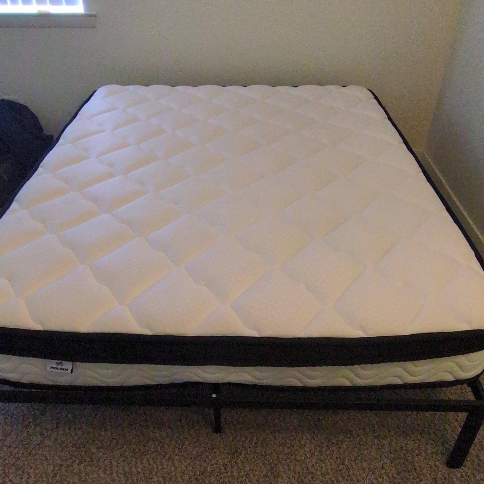 Molblly Queen Memory Foam Mattress Medium Firm White Black Trim Breathable 10 in