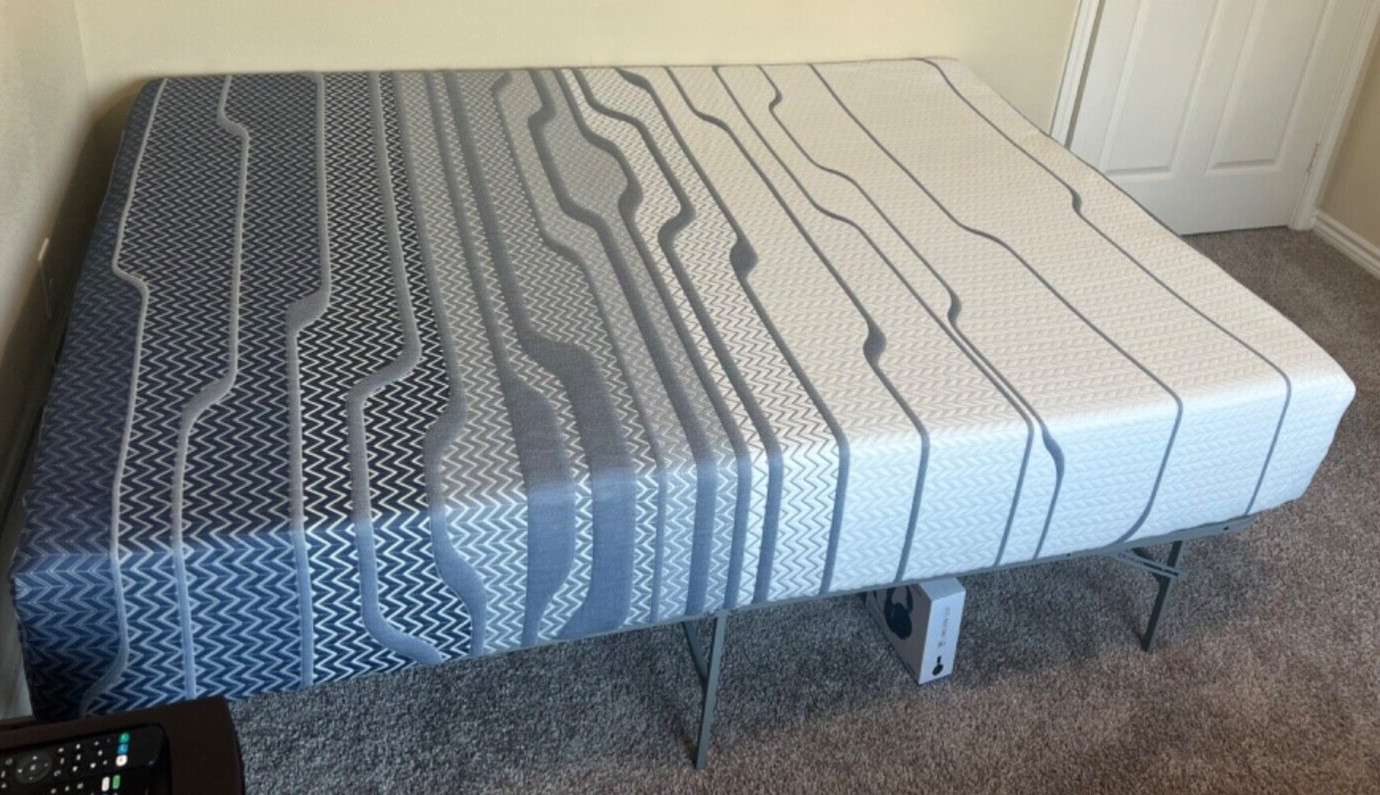3in1 10inch Queen Gel Lux Hybird Mattress/Elevated Bed frame/Memory foam topper