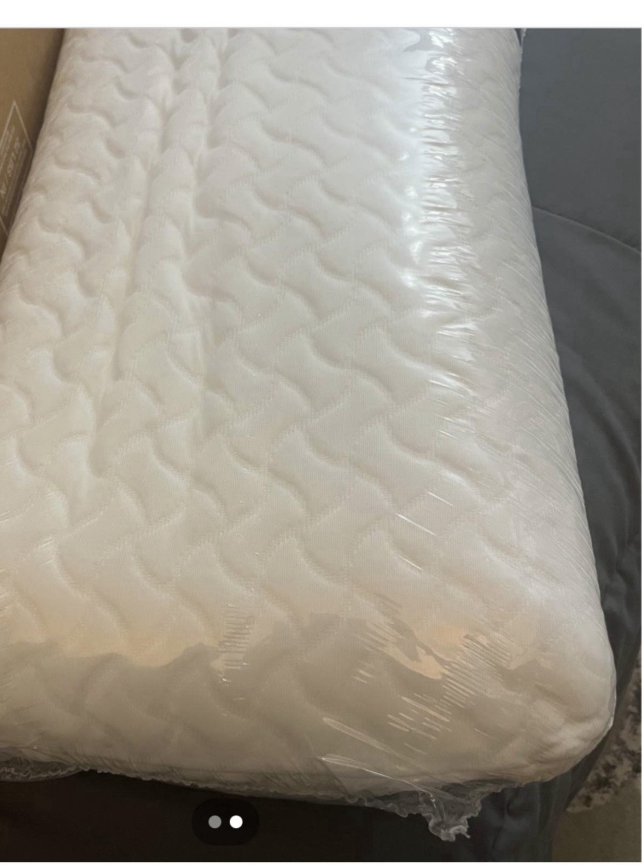 Tempurpedic cloud pillow – brand new in box