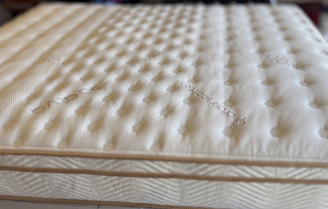 Saatva Classic Innerspring QUEEN Plush Mattress