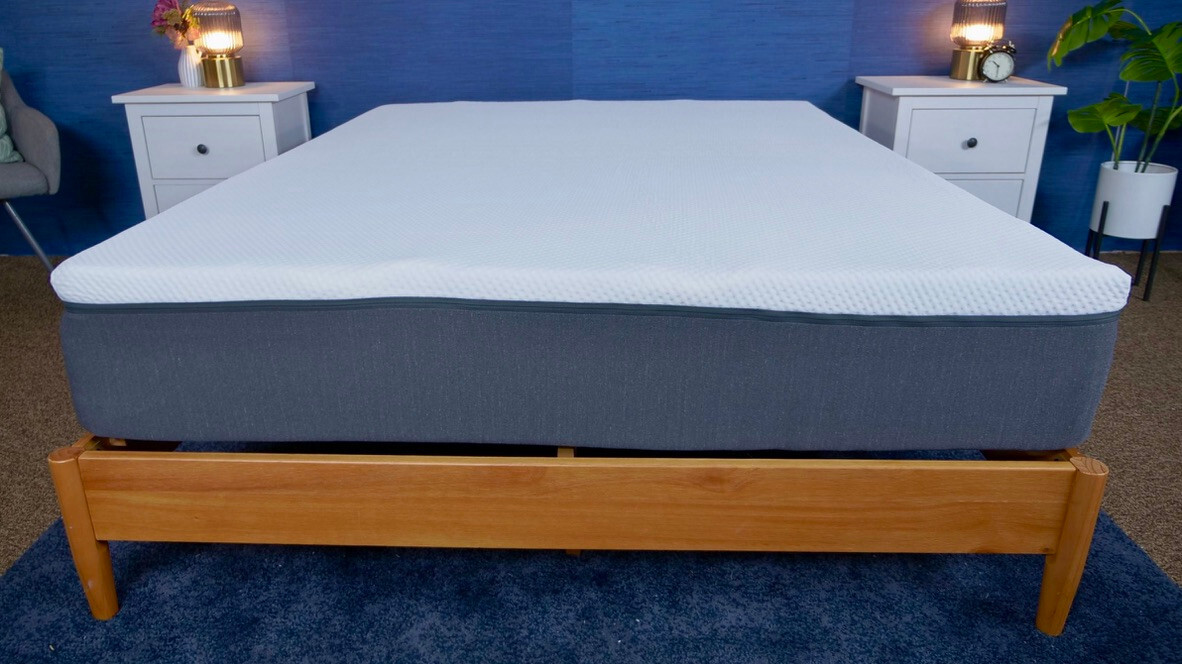 Emma – Hybrid Comfort – Queen Mattress – [Retail: $1,319.00]