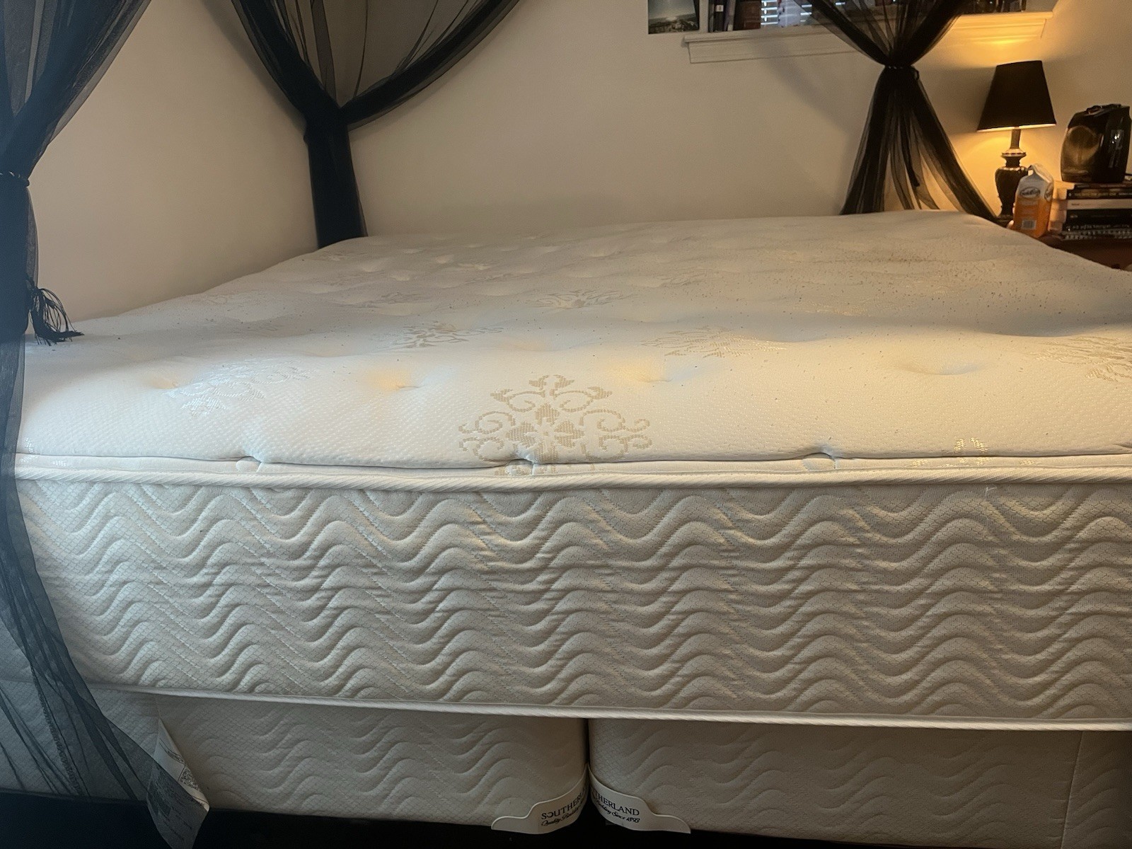 Sutherland Serenity King Bed