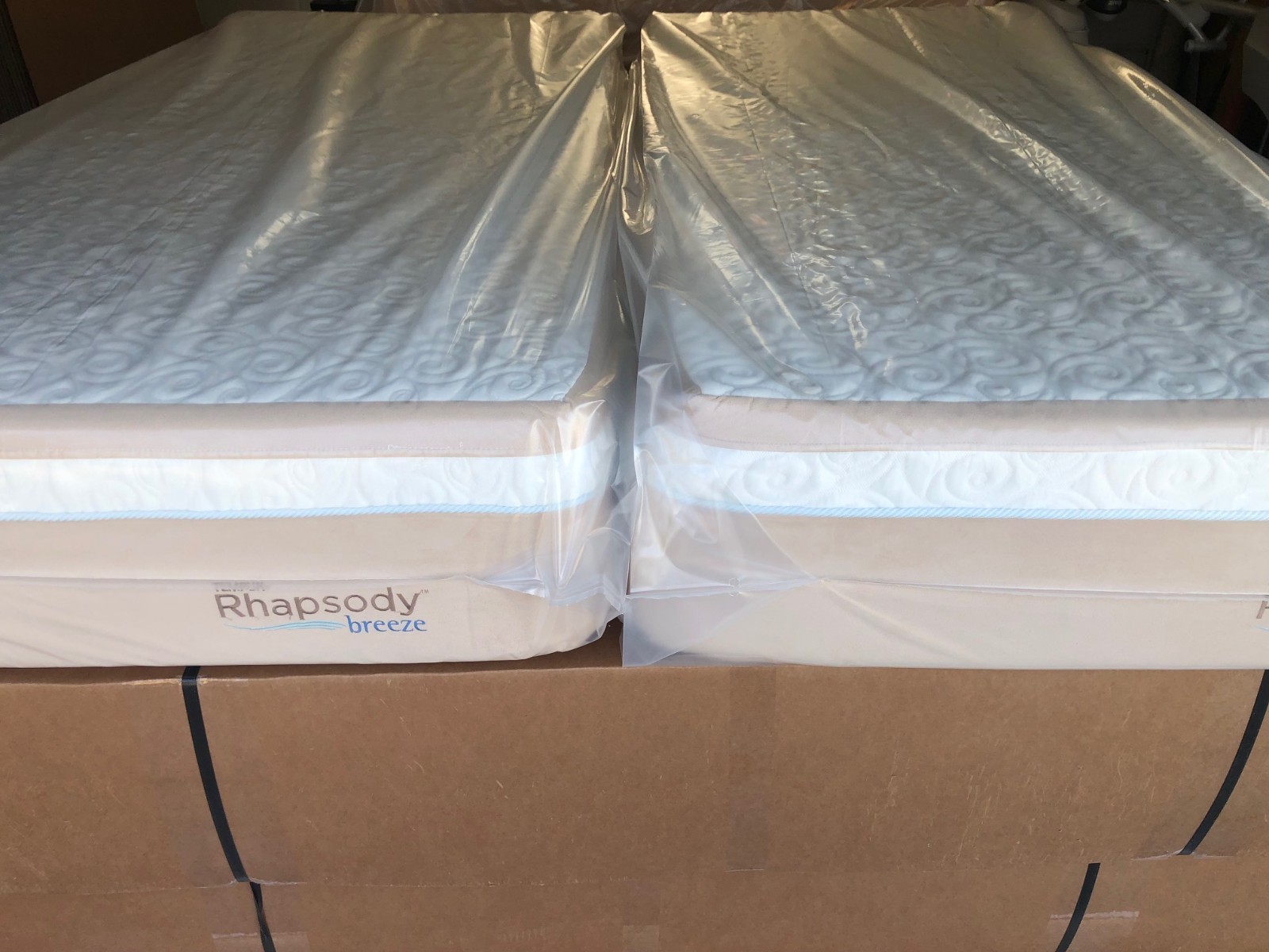 Tempurpedic Rhapsody Breeze Split King Mattress MSRP $6598 FREE SHIPPING!