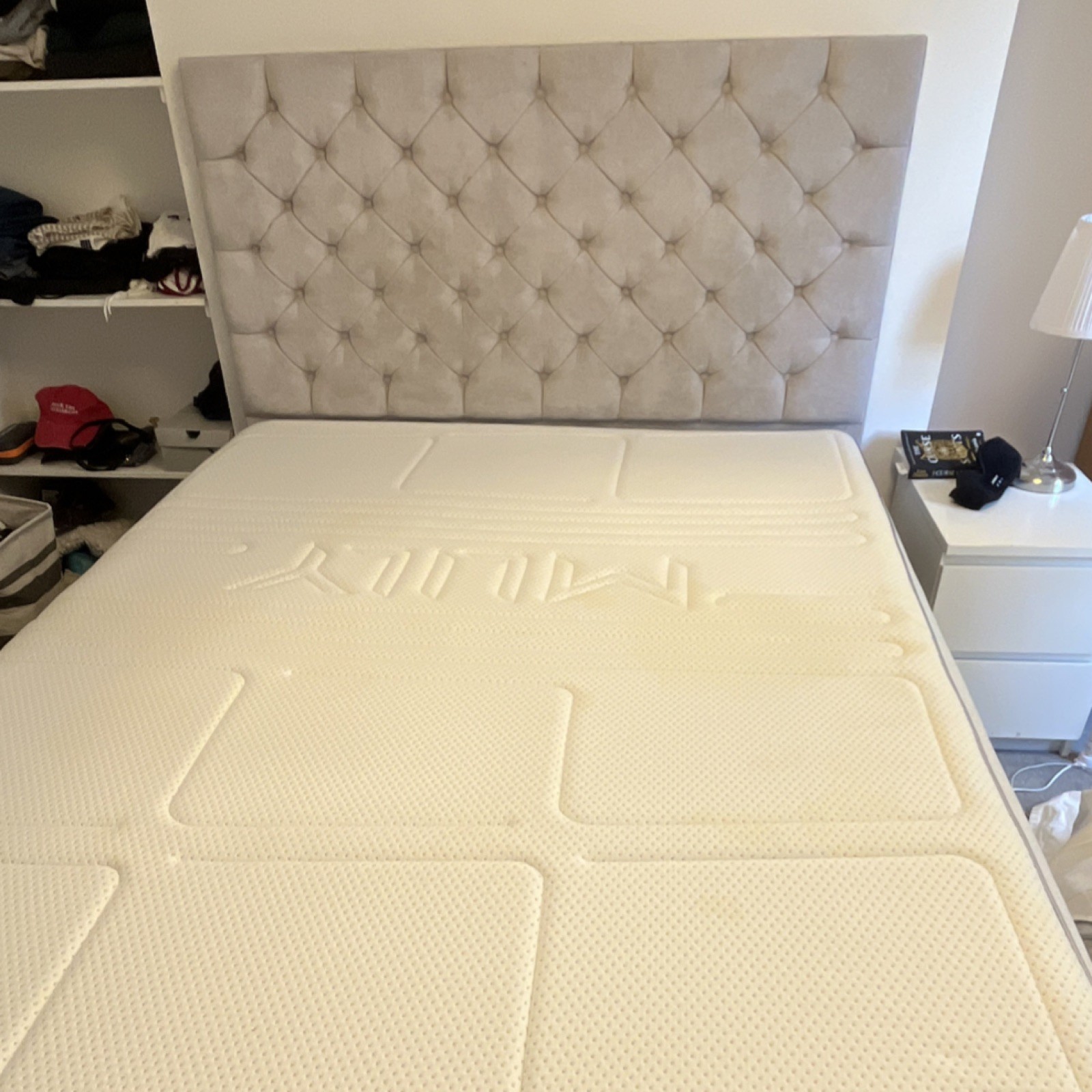 MLILY Premier 2000 Mattress Geometric Pattern White Grey Black Yellow
