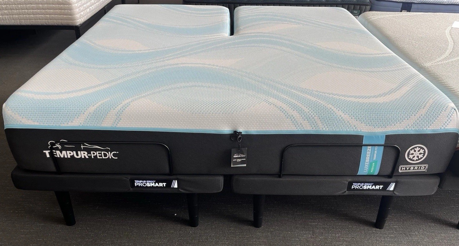 TempurPedic LuxeBreeze 2.0 Medium Hybrid Split Head King Mattress+ ProSmart Base