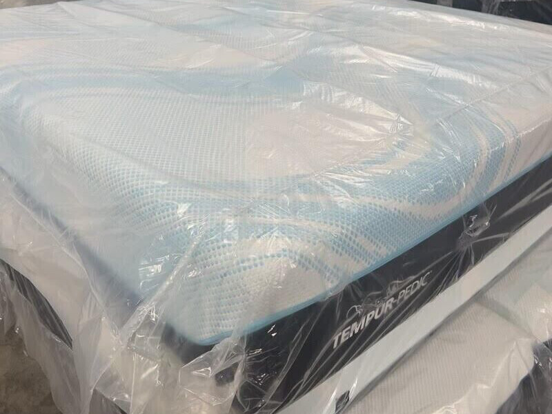 NEW TempurPedic CALIFORNIA KING LUXE BREEZE SOFT 2.0 MATTRESS 10° Cool CLOSEOUT