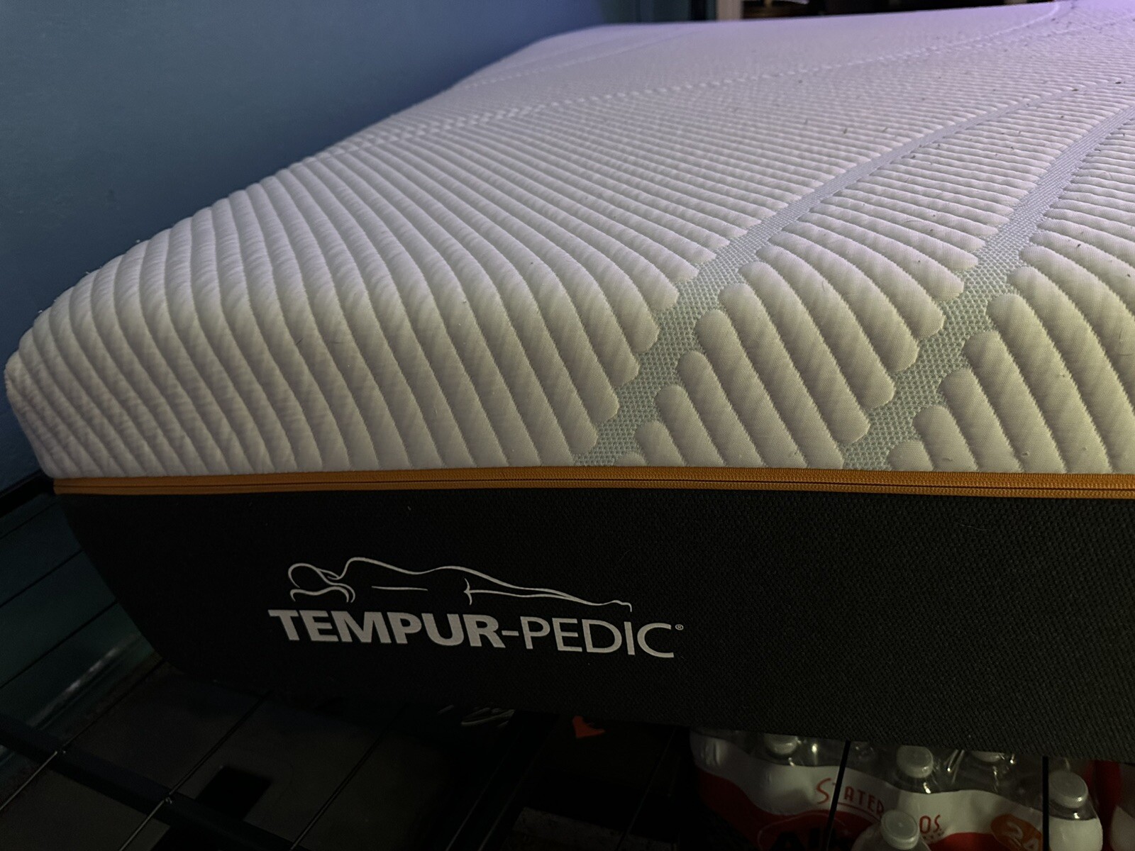 TempurPedic PRO ADAPT FIRM QUEEN MATTRESS USED Only 1 Year CLEARANCE