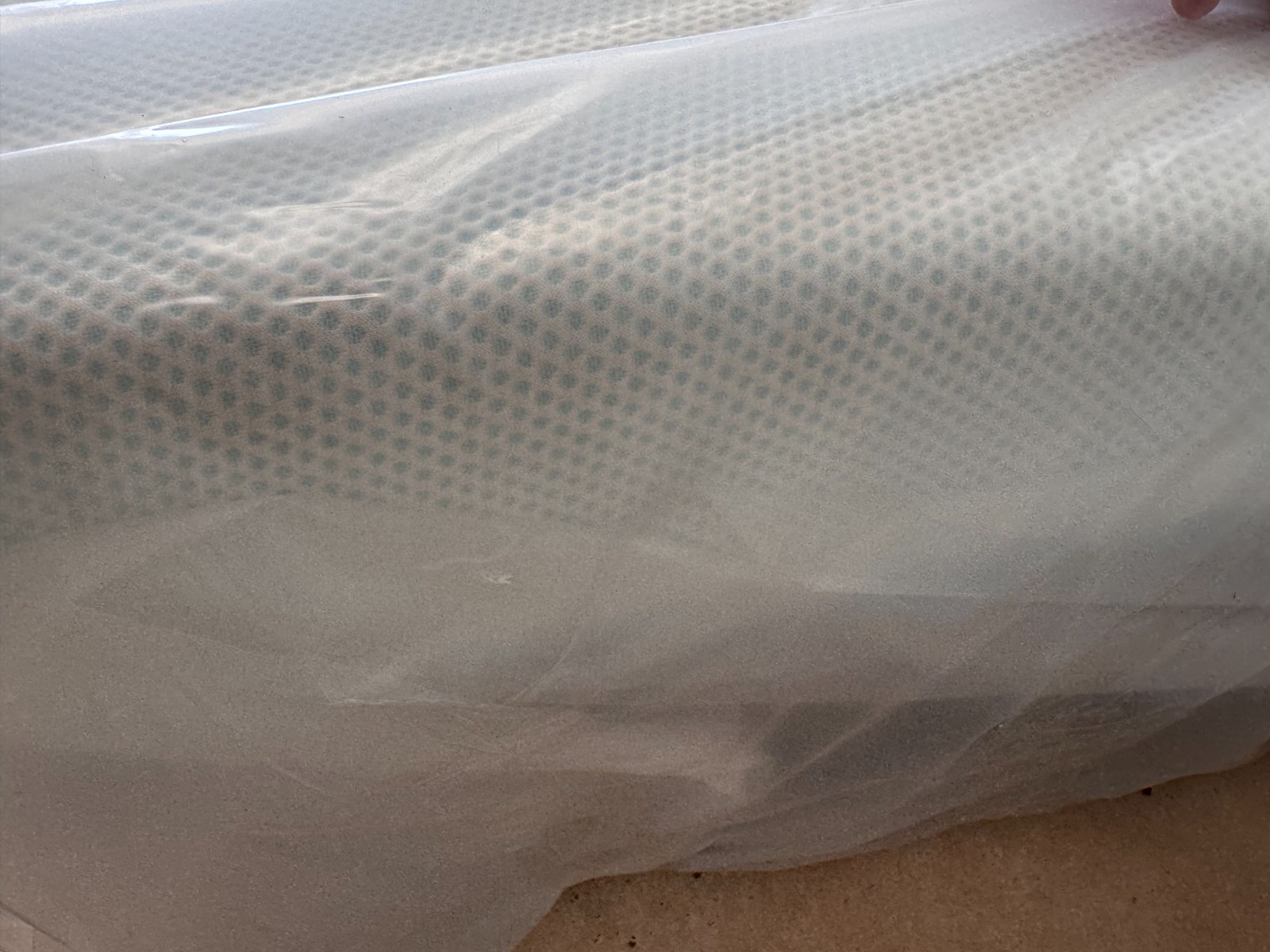 Tempur-pedic mattress Pro breeze Hybrid Pure Cool Twin XL 84” ex-display.