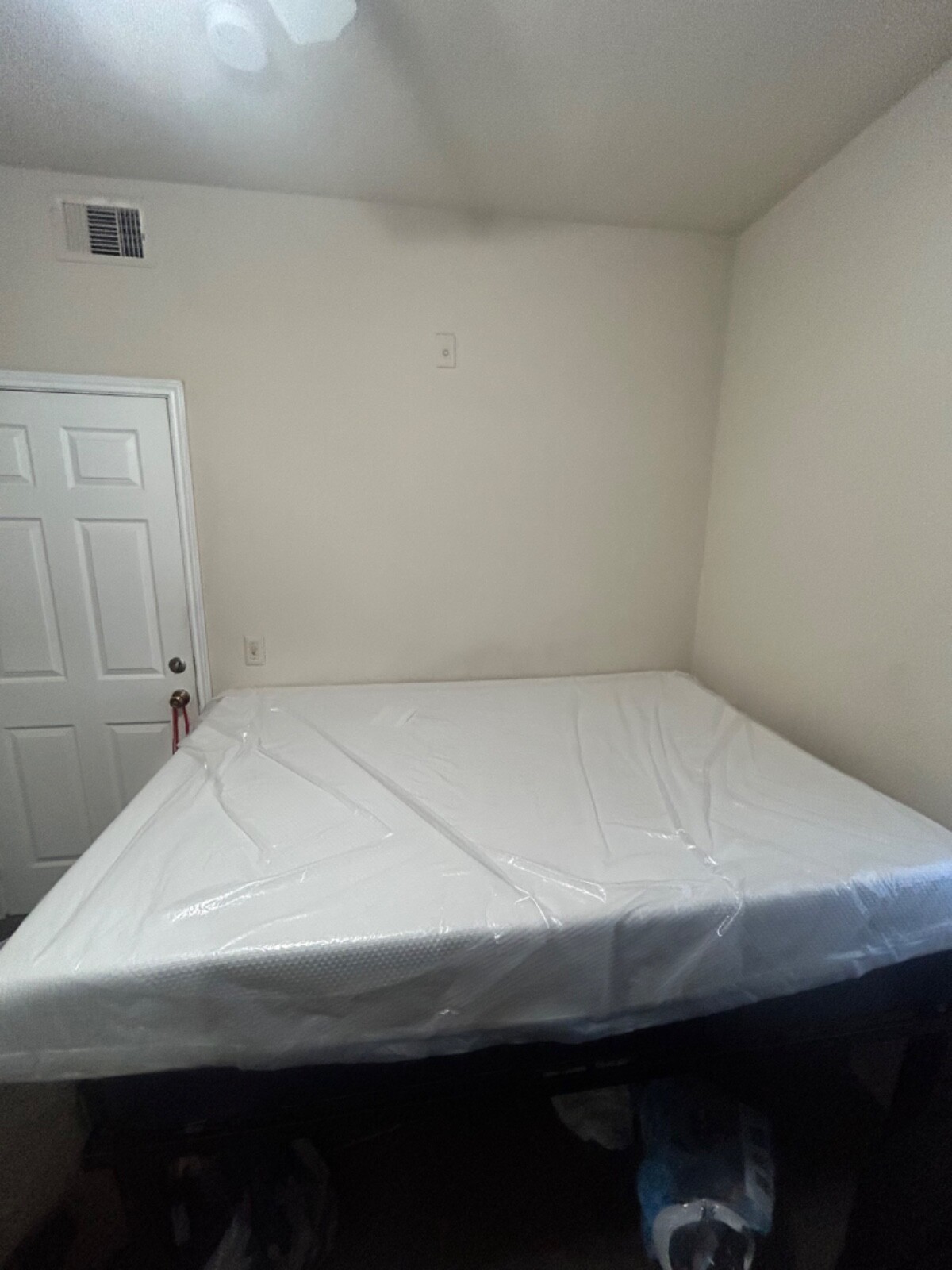 Zinus Cooling Green Tea 8″ Gel Memory Foam Mattress – White, Full Size