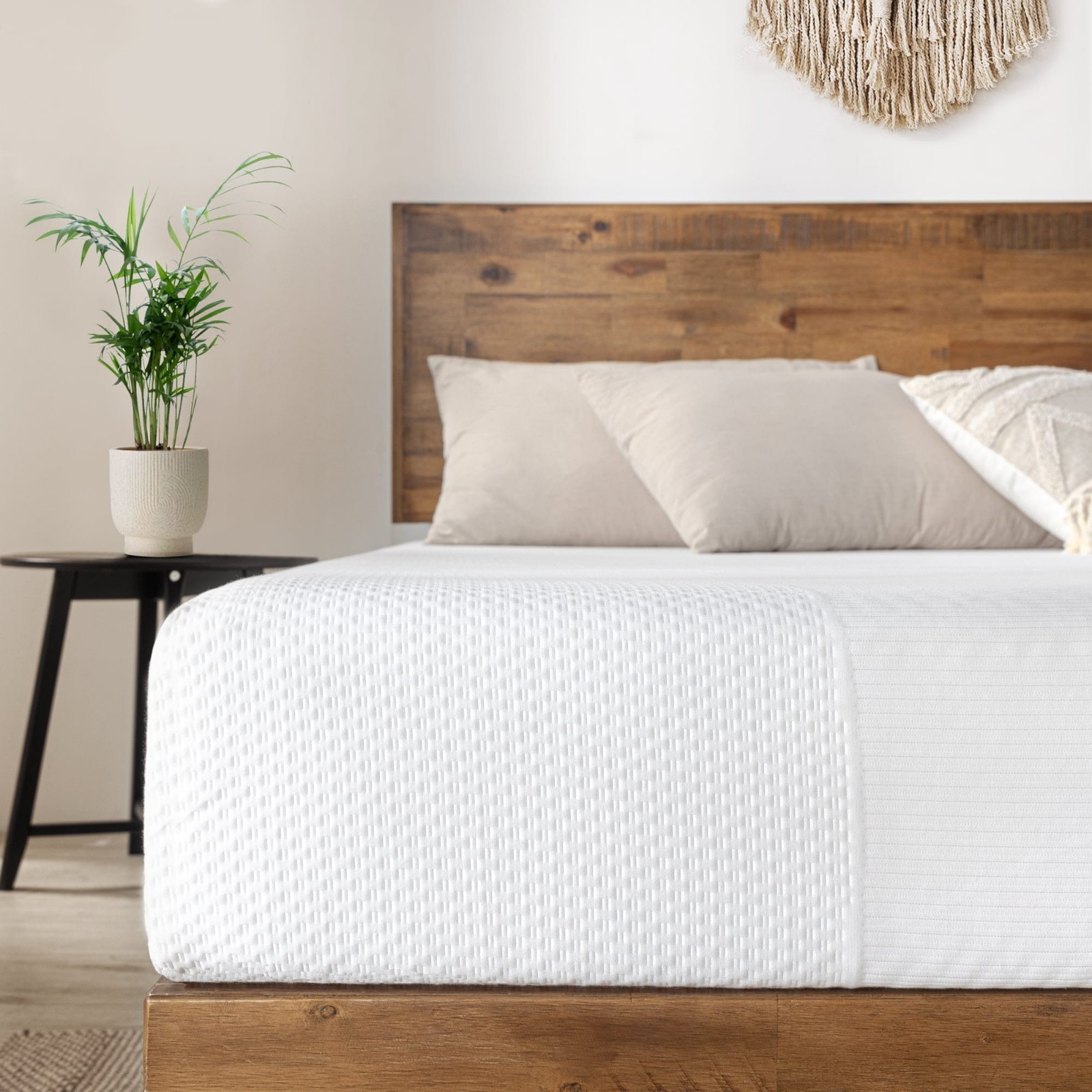Zinus Serenity 8-Inch Full Memory Foam Mattress for Restful Sleep
