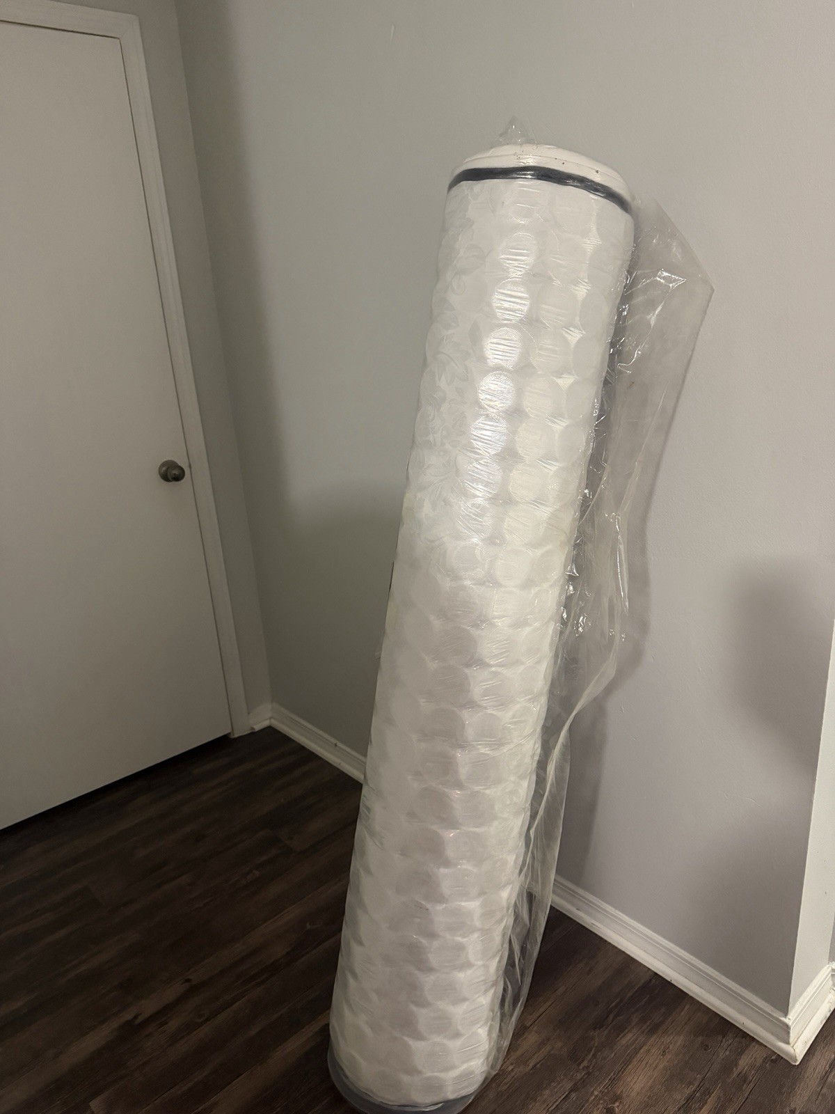White and Gray Geometric Rectangle Mattress for Adults Bedroom Modern Design