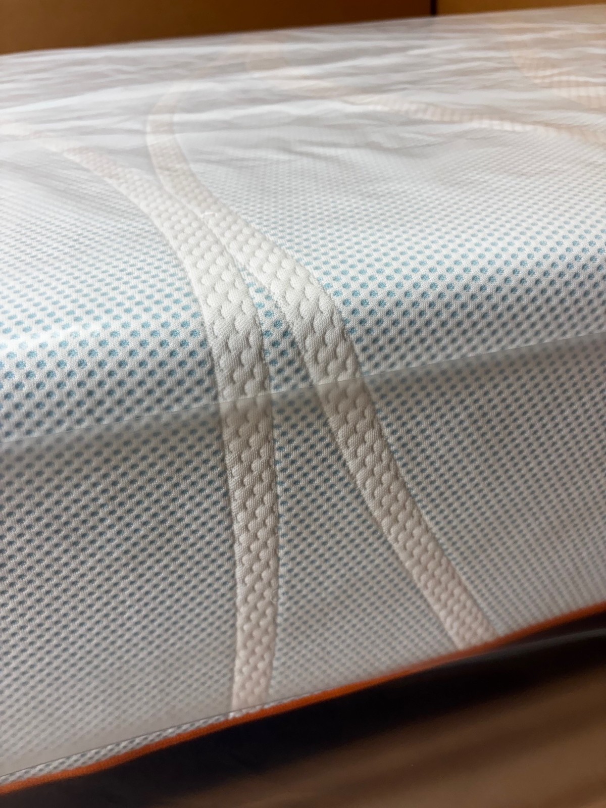 Tempurpedic Luxe Breeze Firm Twin XL Mattress LuxeBreeze MSRP $5199
