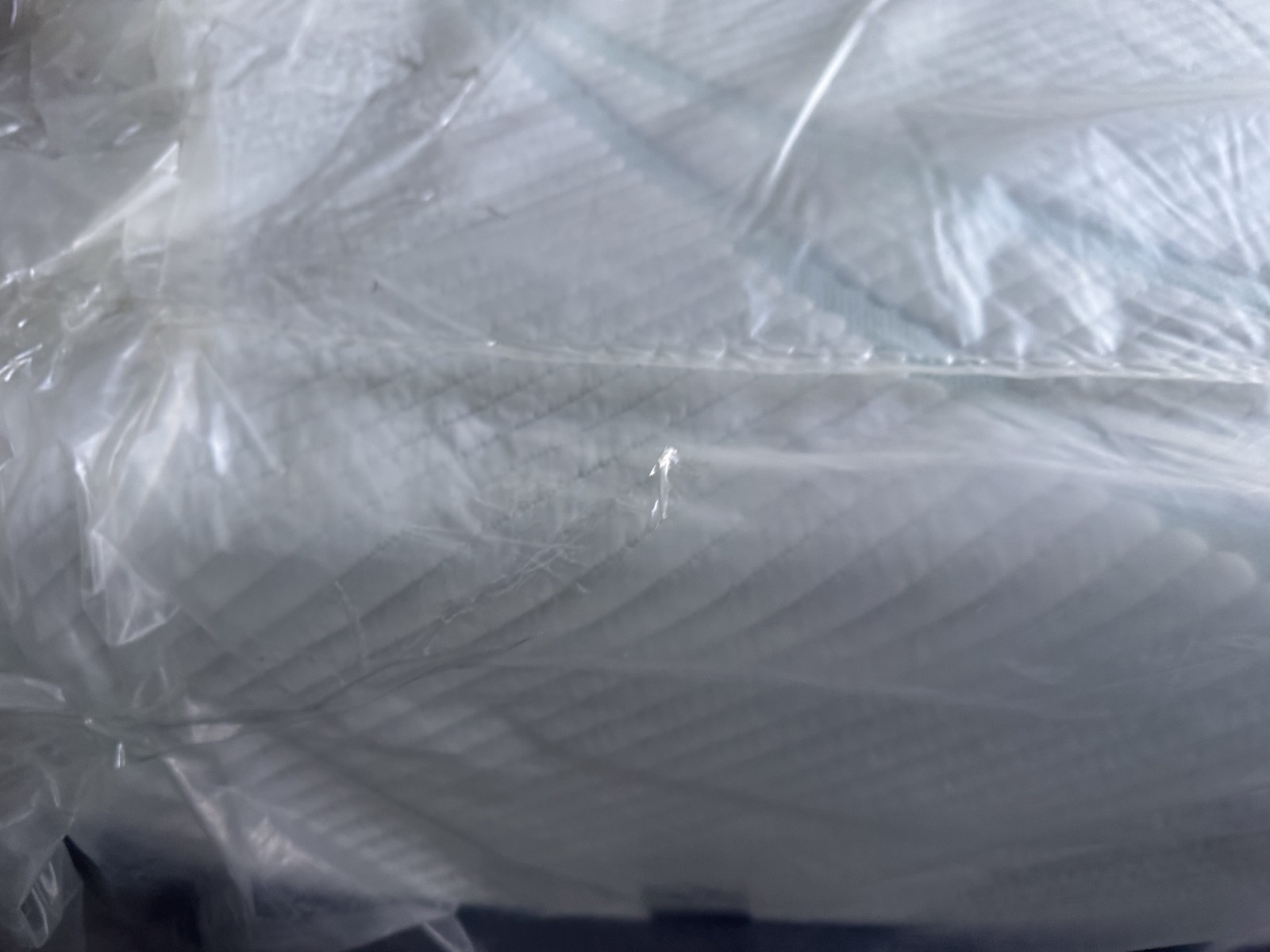 Tempur-pedic mattress Pro Adapt Medium Contour Twin XL/ Split CK ex-display.