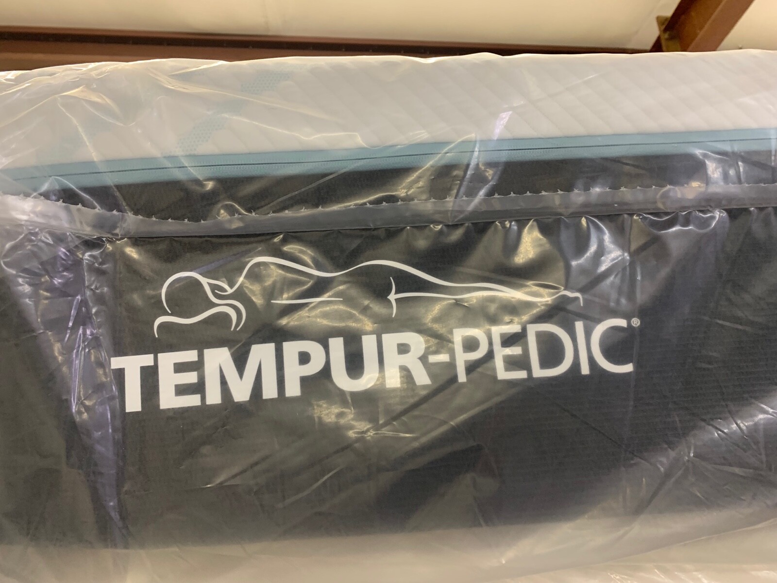TempurPedic PRO ADAPT MEDIUM CONTOUR CAL KING MATTRESS NEW FAST SHIP CLEARANCE