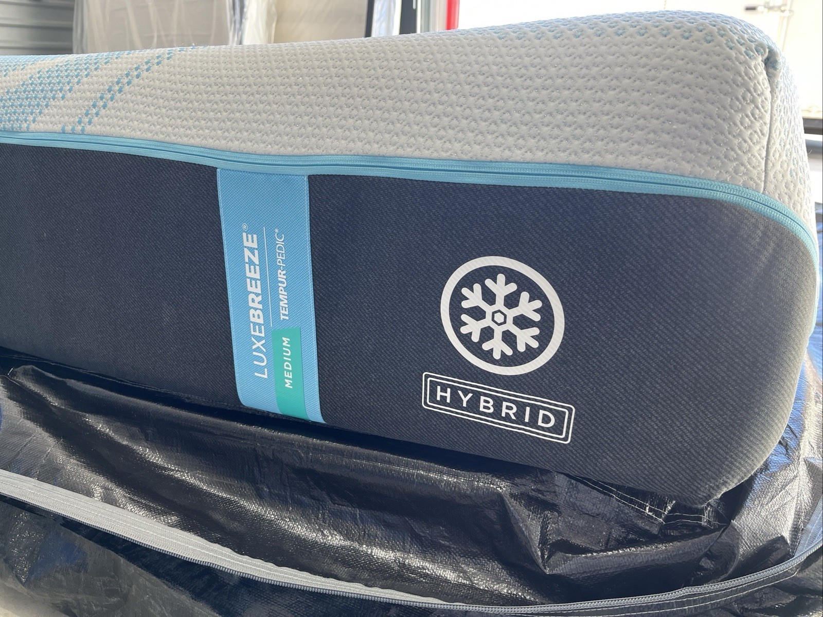 New King TempurPedic LuxeBreeze Hybrid 2.0 Medium Mattress $6,299 Free Shipping