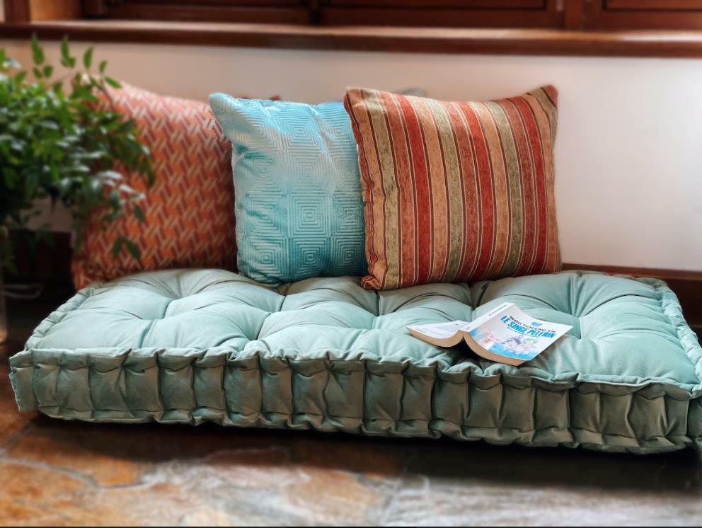 Custom French Mat mattress Daybed Sofa Cushion Day Bed Bench Seat Hand Tufted