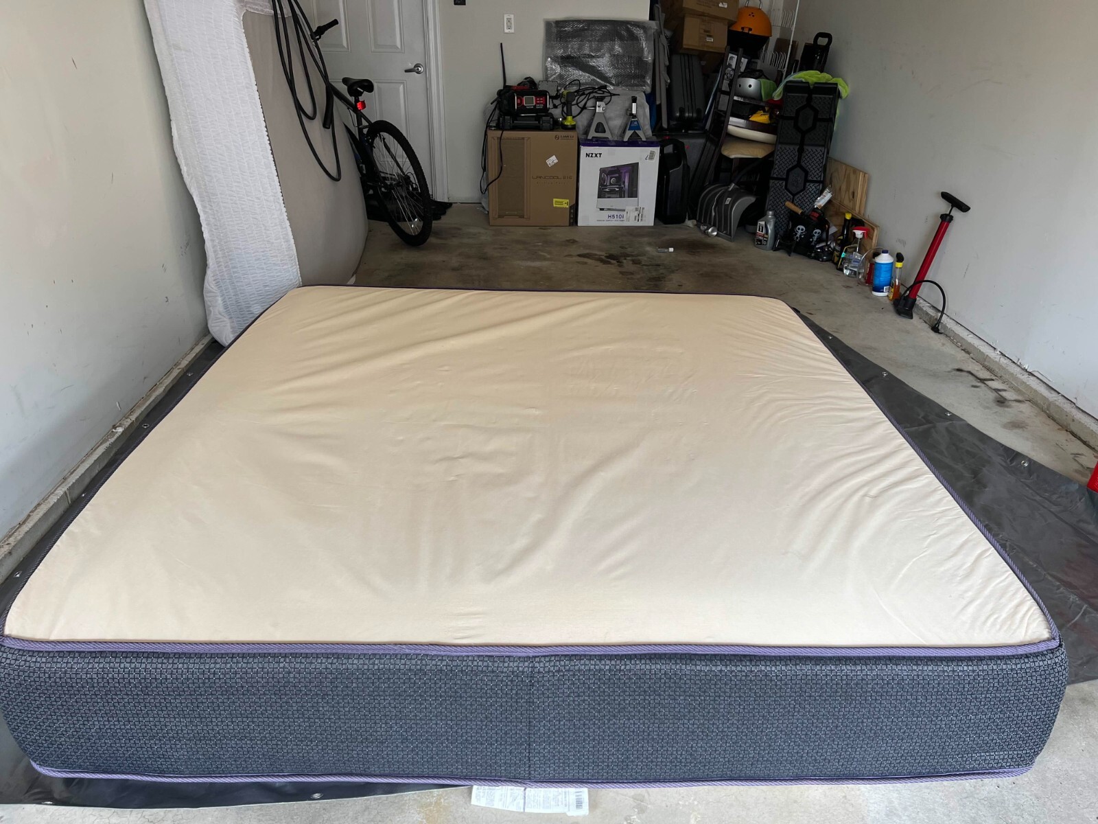 Sleepy’s extra firm King Size mattress.
